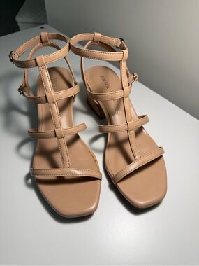 Anne Klein Beige Heels